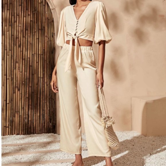 SHEIN Tie Front Puff Sleeve Crop Top Cream - Picture 3 of 5